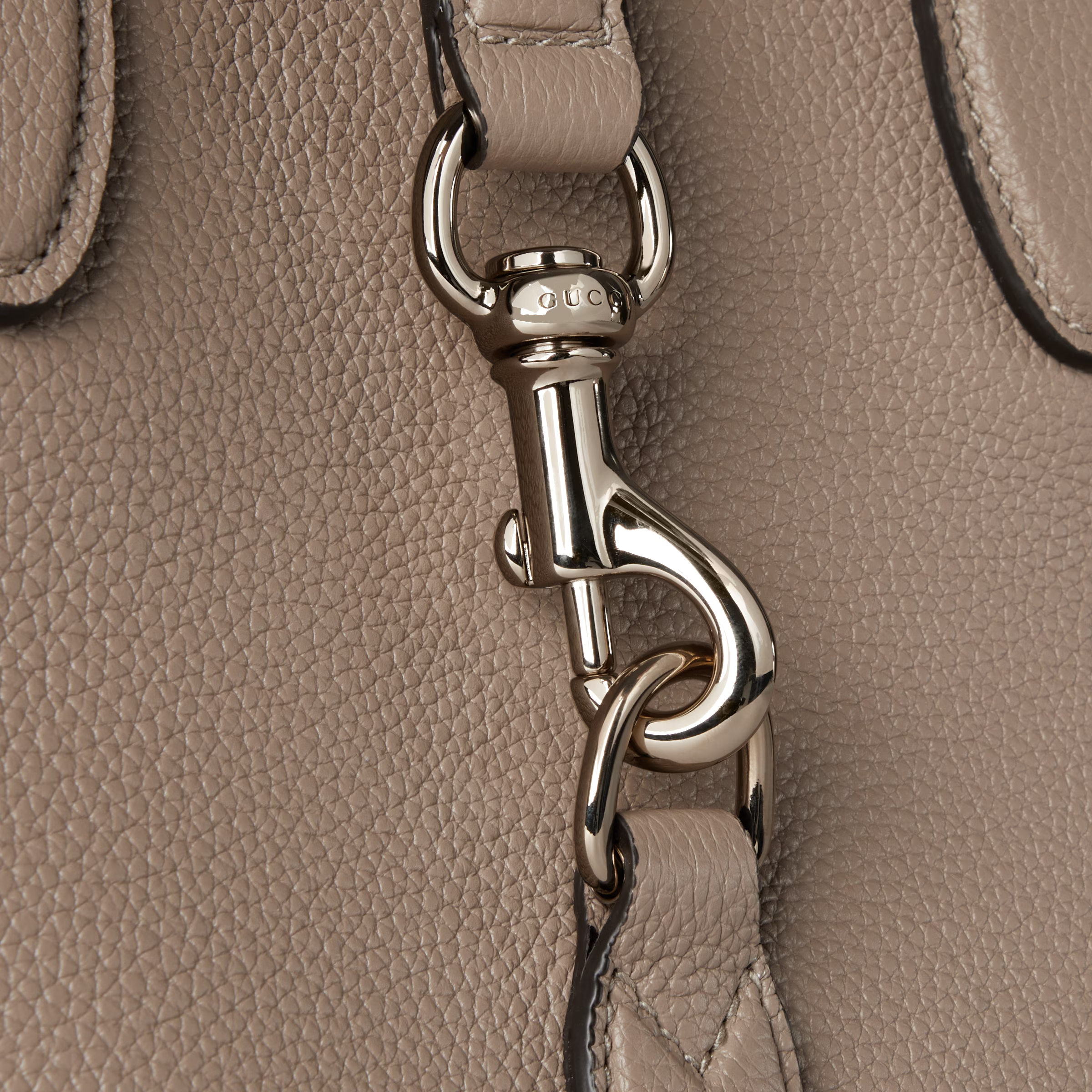 GUCCI MEDIUM TOTE BAG WITH HOOK CLOSURE 806205 (31*22.5*10cm)